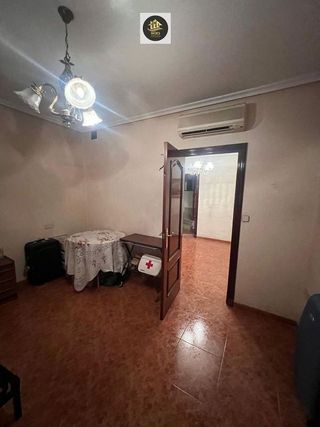 Chalet en venta en Peñamefecit - Avda Barcelona en Jaén