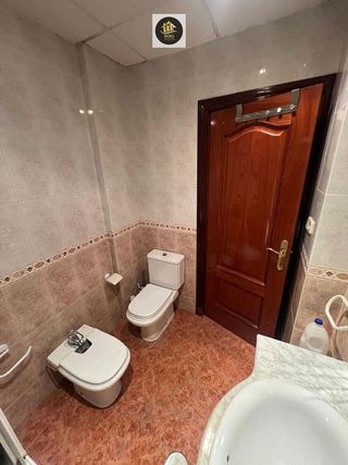 Chalet en venta en Peñamefecit - Avda Barcelona en Jaén