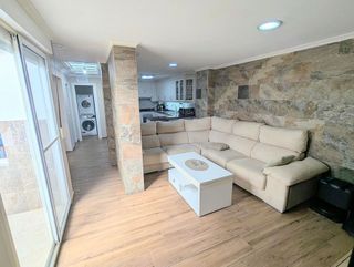 Casa adosada en venta en Elda