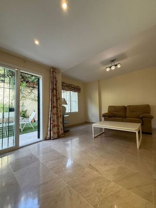 Casa pareada en venta en Zona Universitaria  en Bormujos