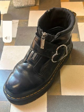 Botas Dr. Martens x Lazy Oaf 