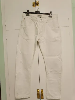 Pantalón vaquero Zara blanco