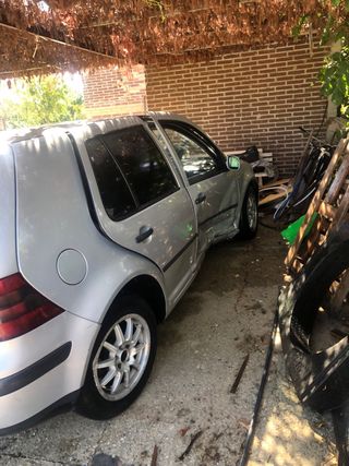 Volkswagen Golf 2000