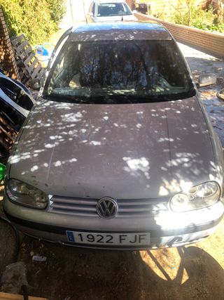 Volkswagen Golf 2000