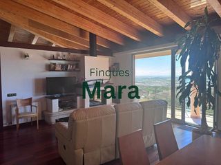 Chalet en venta en Camps Blancs en Sant Boi de Llobregat