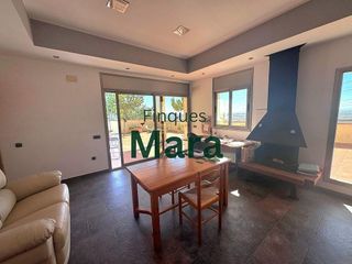 Chalet en venta en Camps Blancs en Sant Boi de Llobregat