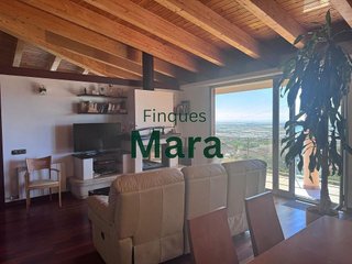 Chalet en venta en Camps Blancs en Sant Boi de Llobregat