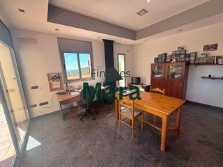 Chalet en venta en Camps Blancs en Sant Boi de Llobregat