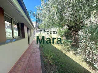 Chalet en venta en Camps Blancs en Sant Boi de Llobregat