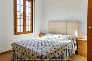 Casa adosada en venta en La Paz en Alcalá de Guadaira