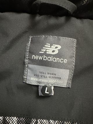 Abrigo Chaquetón New Balance Negro
