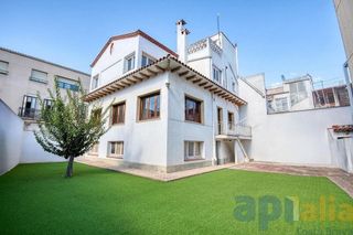 Casa pareada en venta en L'Eixample en Sant Feliu de Guíxols