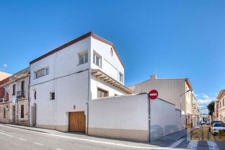 Casa pareada en venta en L'Eixample en Sant Feliu de Guíxols