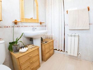 Casa adosada en venta en Estación-Manantiales en Guadalajara
