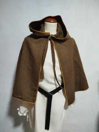 Capa medieval corta 
