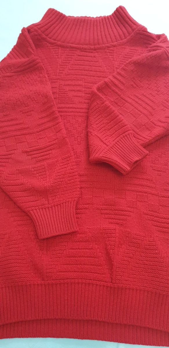 Jersey rojo mujer cuello alto