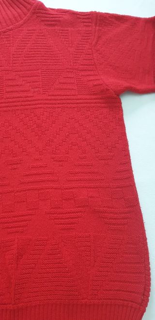 Jersey rojo mujer cuello alto