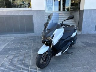 Yamaha Xmax 250