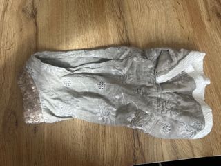 Vestitino per cane beige e oro