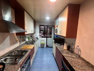 Piso en venta en Zona Mercat en Rubí