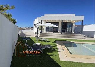 Chalet en venta en Oromana en Alcalá de Guadaira