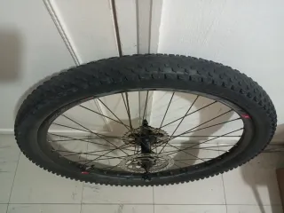 Caucho de Bicicleta Rin 27.5 en excelente estado 