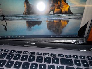 Computer portatile ASUS VivoBook 15 grigio