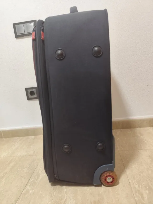 Maleta de viaje Adolfo Domínguez