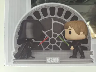 Funko Pop Darth Vader vs Luke Skywalker 