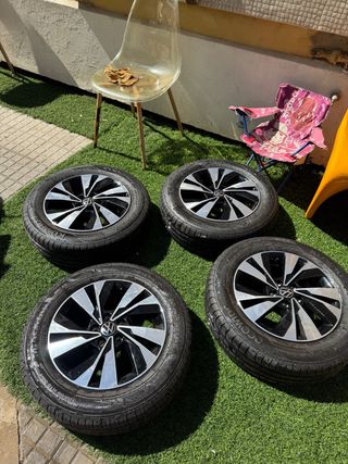Volkswagen polo llantas 2021 