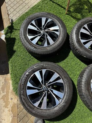 Volkswagen polo llantas 2021 