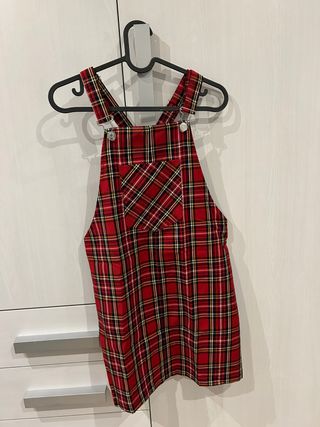 Peto de cuadros rojo