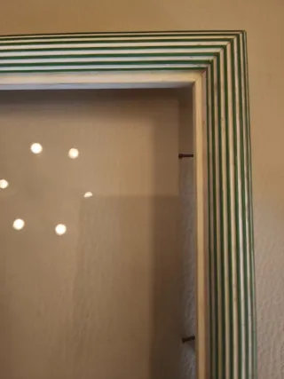 Marco de madera vintage verde y blanco