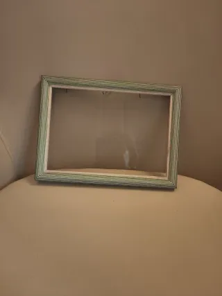 Marco de madera vintage verde y blanco