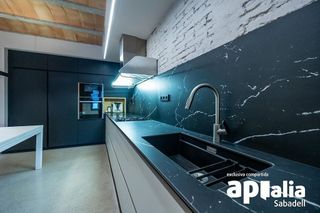 Casa adosada en venta en Gràcia en Sabadell