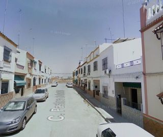 Casa adosada en venta en La Paz en Alcalá de Guadaira
