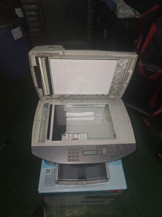 HP LaserJet M1522n Multifunción