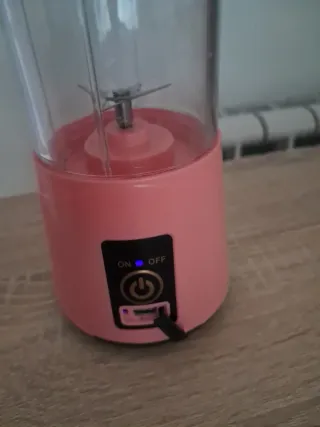 Batidora portátil recargable rosa