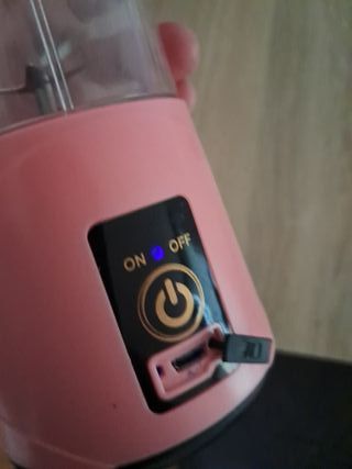 Batidora portátil recargable rosa