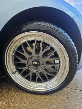 Japan Racing JR23 Llantas en 18"