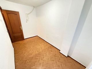 Piso en venta en Zarzaquemada en Leganés