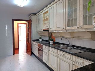 Piso en venta en Os Mallos - San Cristóbal en Coruña (A)