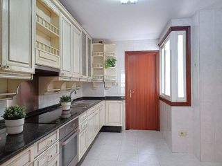 Piso en venta en Os Mallos - San Cristóbal en Coruña (A)