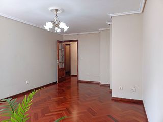Piso en venta en Os Mallos - San Cristóbal en Coruña (A)