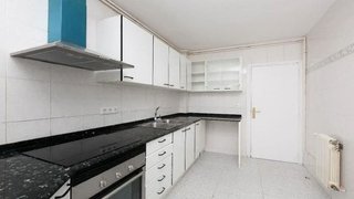 Piso en venta en Torrent Ballester en Viladecans