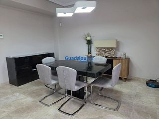 Chalet en venta en Montequinto en Dos Hermanas