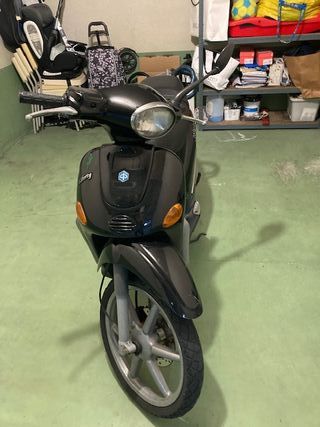 Piaggio Liberty 49cc 2T Negra