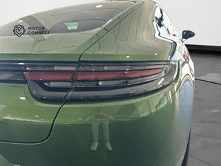 Porsche Panamera 4 E-Hybrid