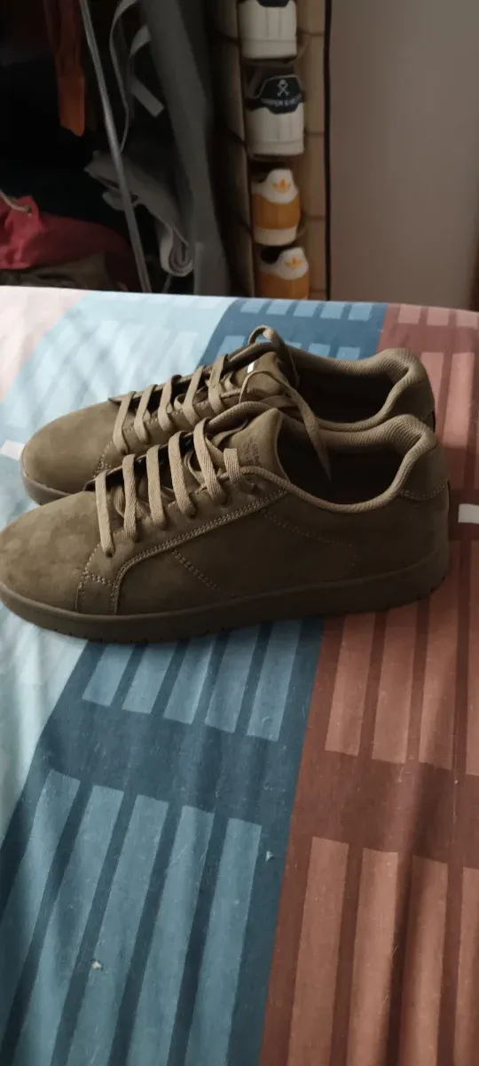 Zapatillas verde oliva