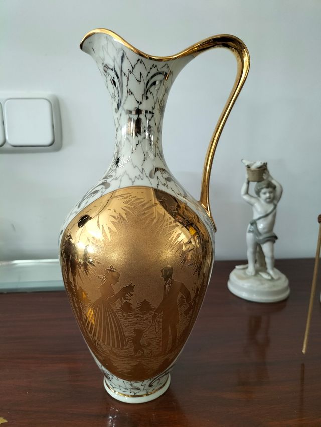 Jarrón de porcelana Schumann Bavaria dorado